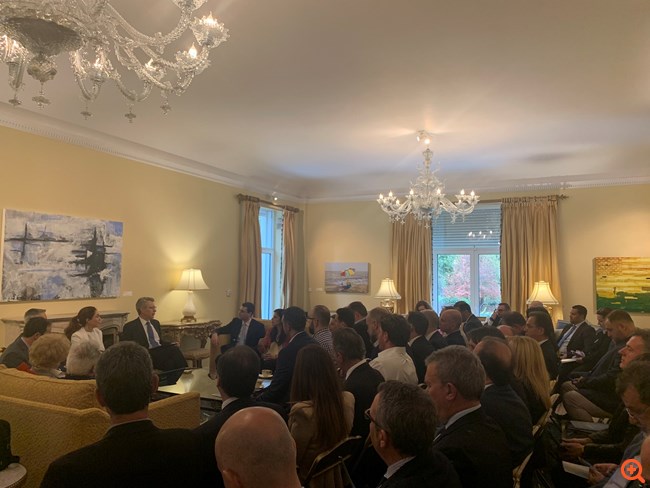 Select USA-Κάλεσμα του κ.Καραμπίνη απο τον Αμερικανό Πρέσβη Τζέφρυ Πάιατ